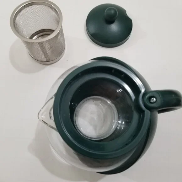 Tea maker (2 total). One in green and the other in ligher green - Picture 5 of 11